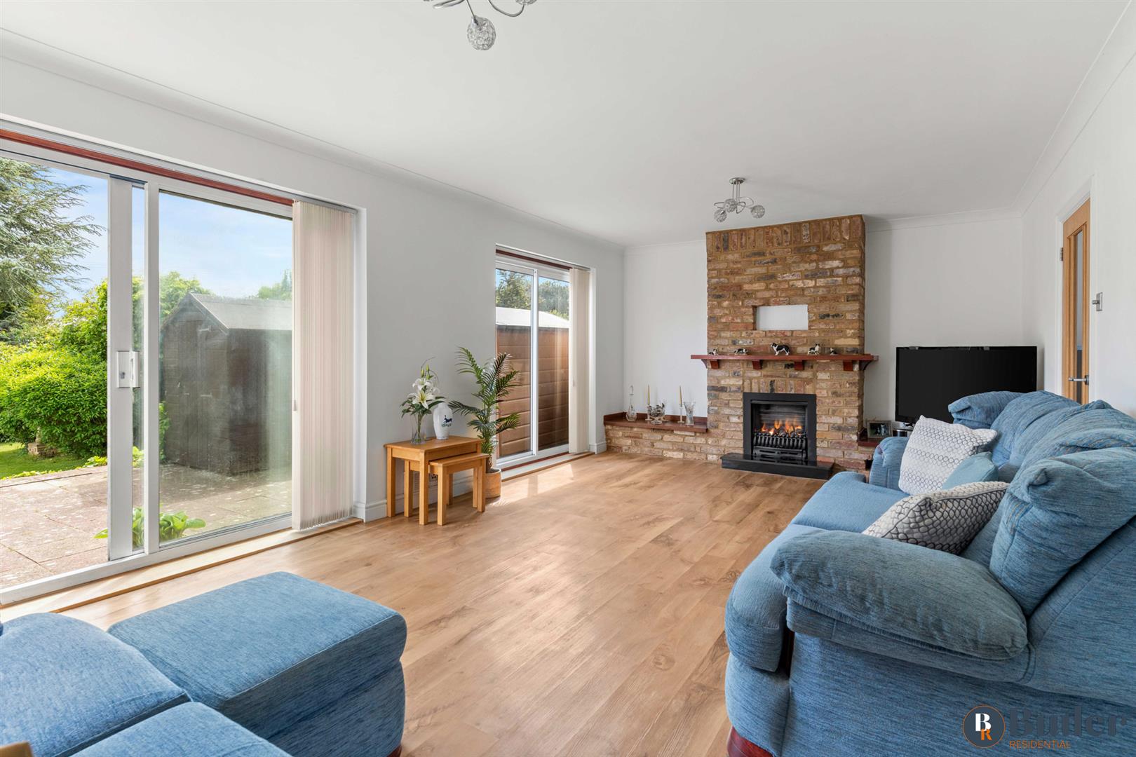 3 bed semi-detached house for sale in Stringers Lane, Aston  - Property Image 3
