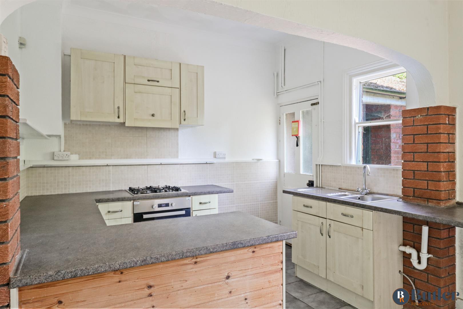 4 bed semi-detached house for sale in Shaftesbury Avenue, Bedford 13