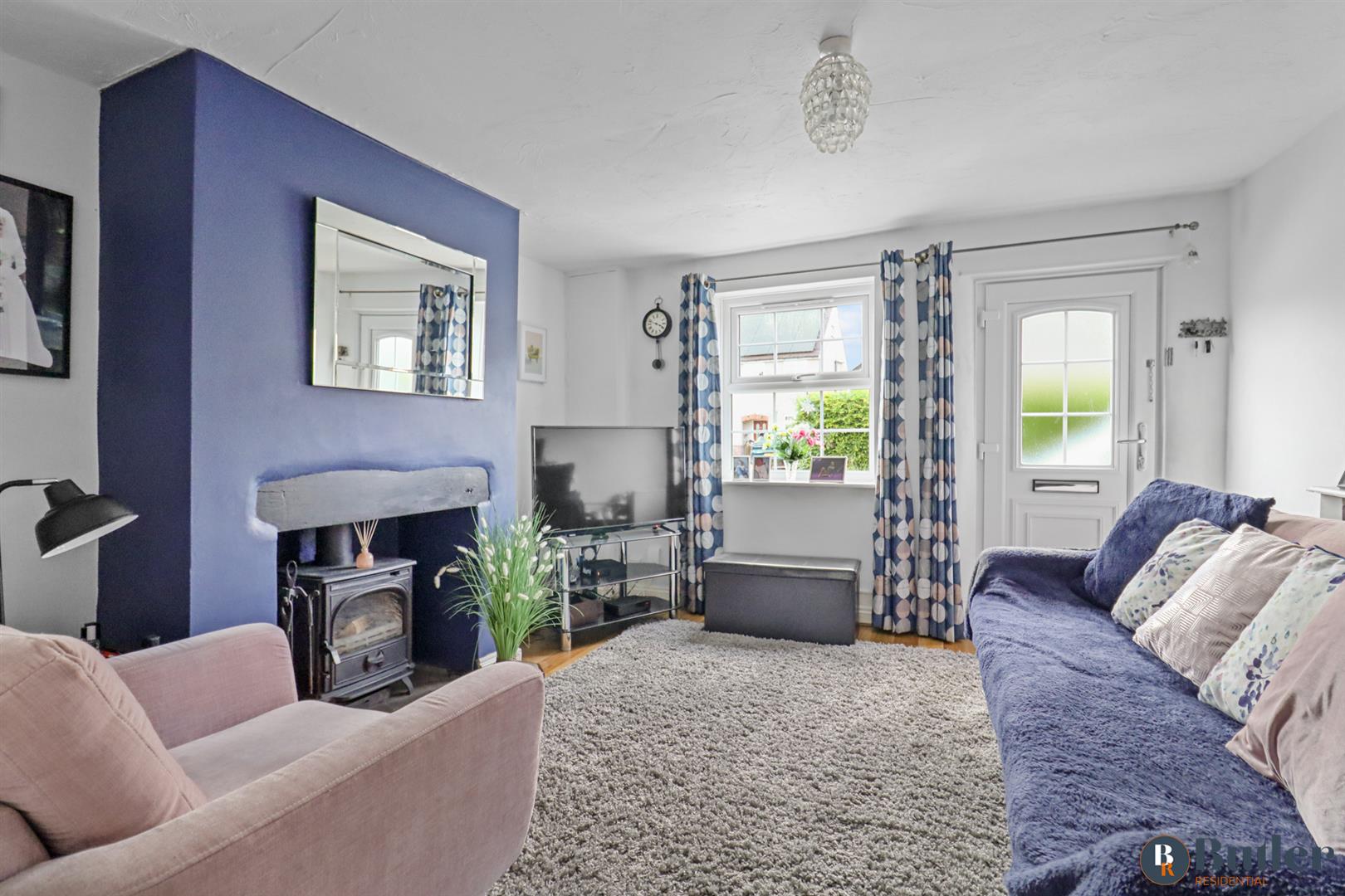 2 bed terraced house for sale in Common Road, Hitchin 6