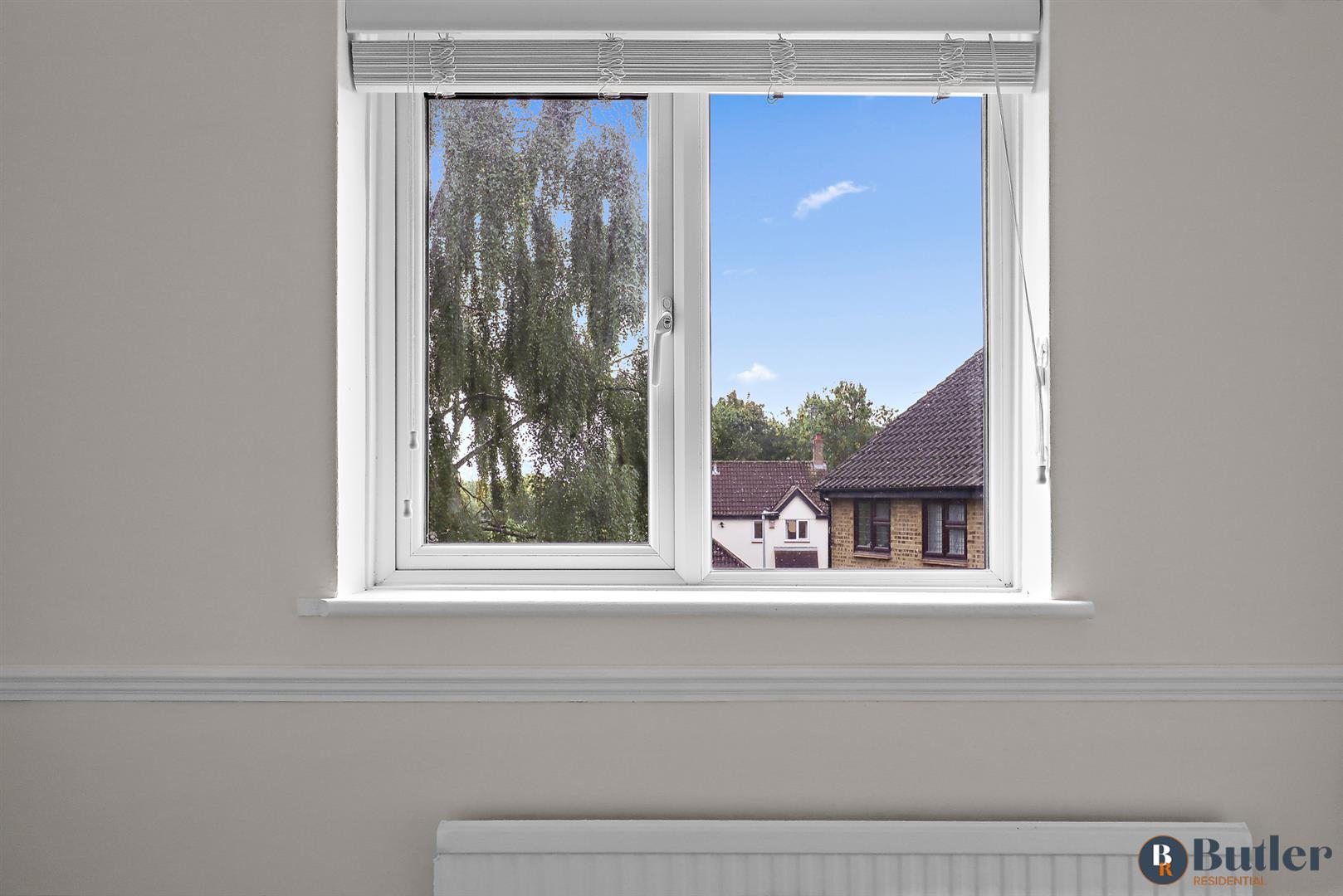 4 bed detached house for sale in Chalkdown, Stevenage 33