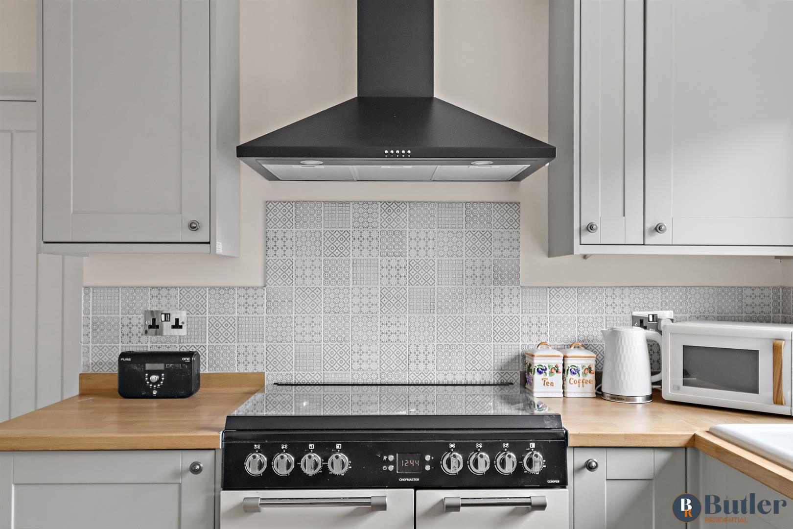 4 bed detached house for sale in Chalkdown, Stevenage 13