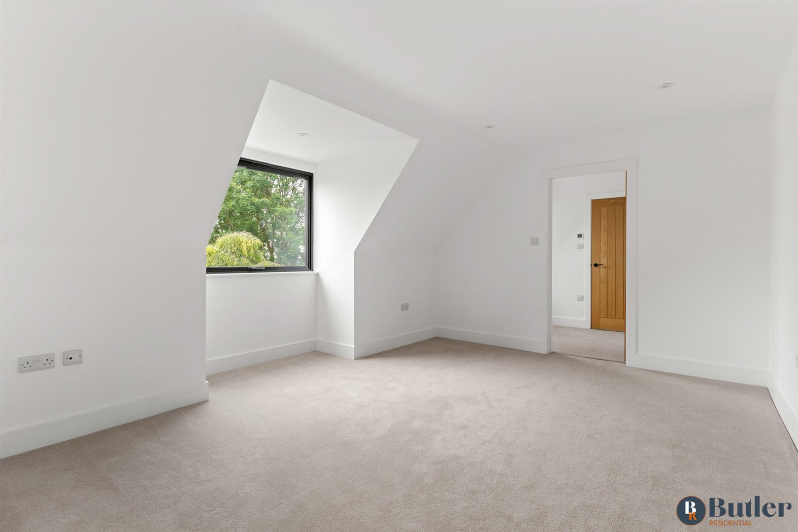 5 bed detached house for sale in Wintringham, St. Neots  - Property Image 68