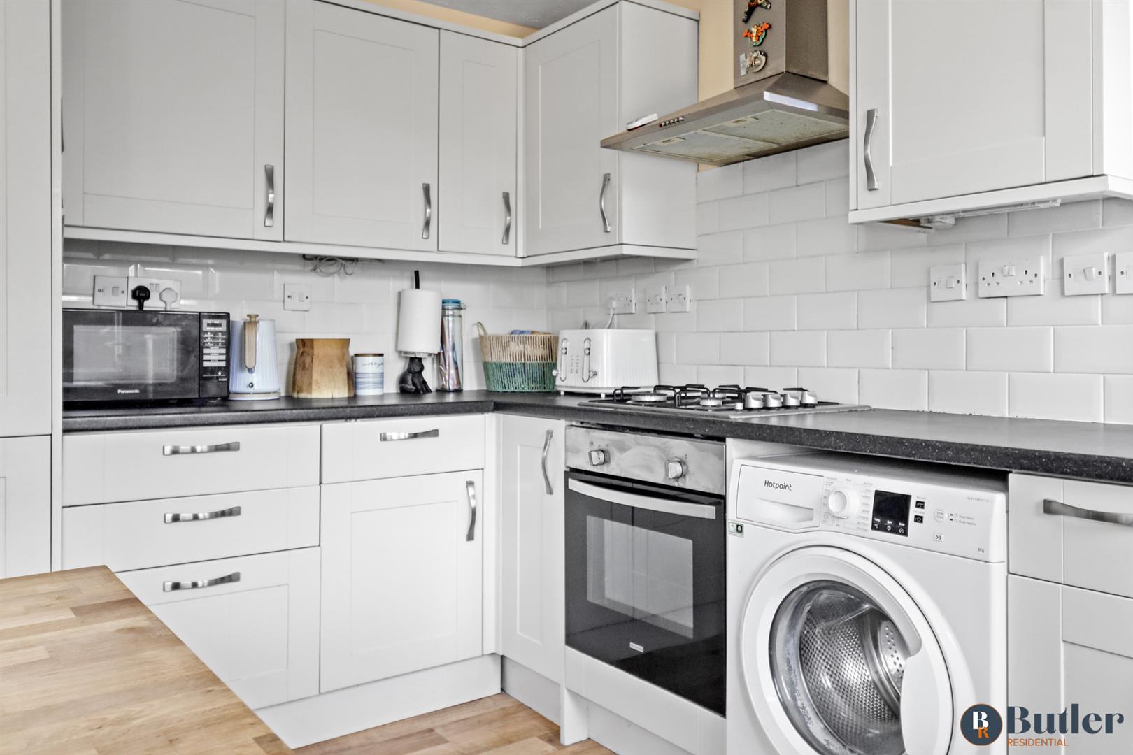 3 bed house for sale in Church Field, Ware 7