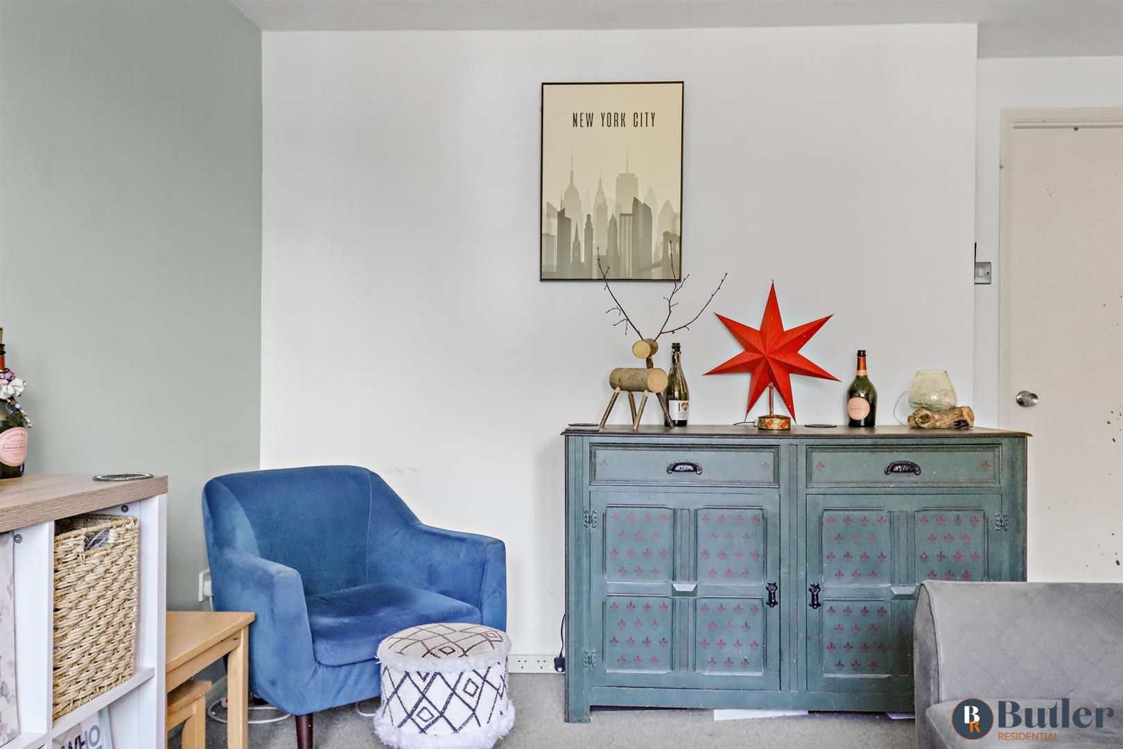 3 bed house for sale in Church Field, Ware 3