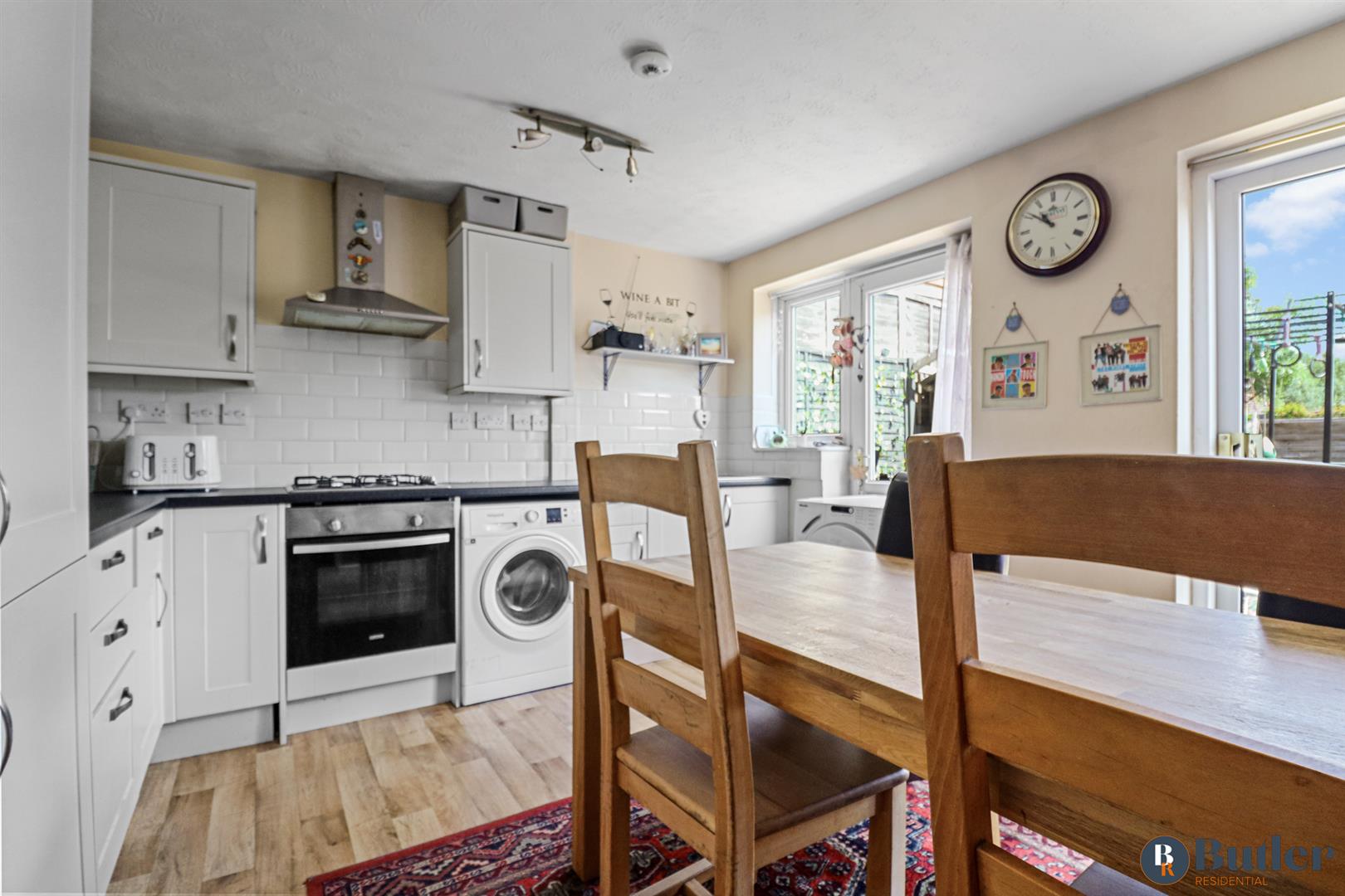 3 bed house for sale in Church Field, Ware 11