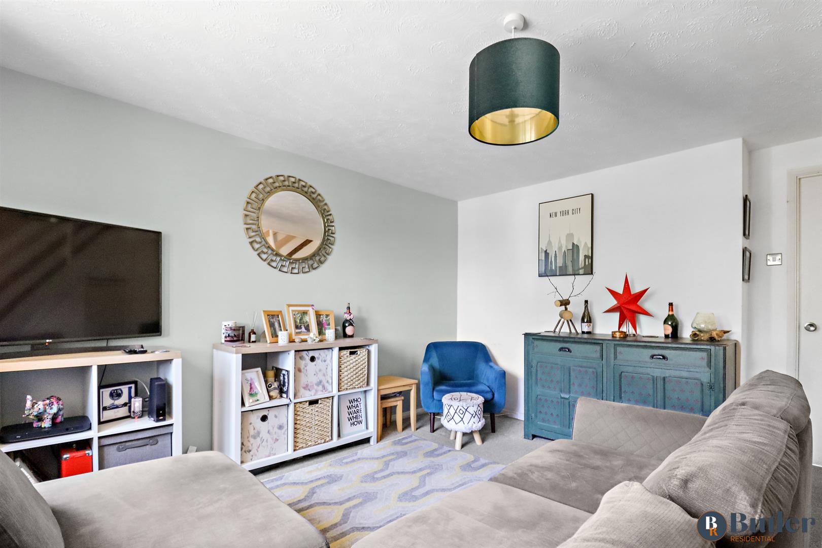 3 bed house for sale in Church Field, Ware 1