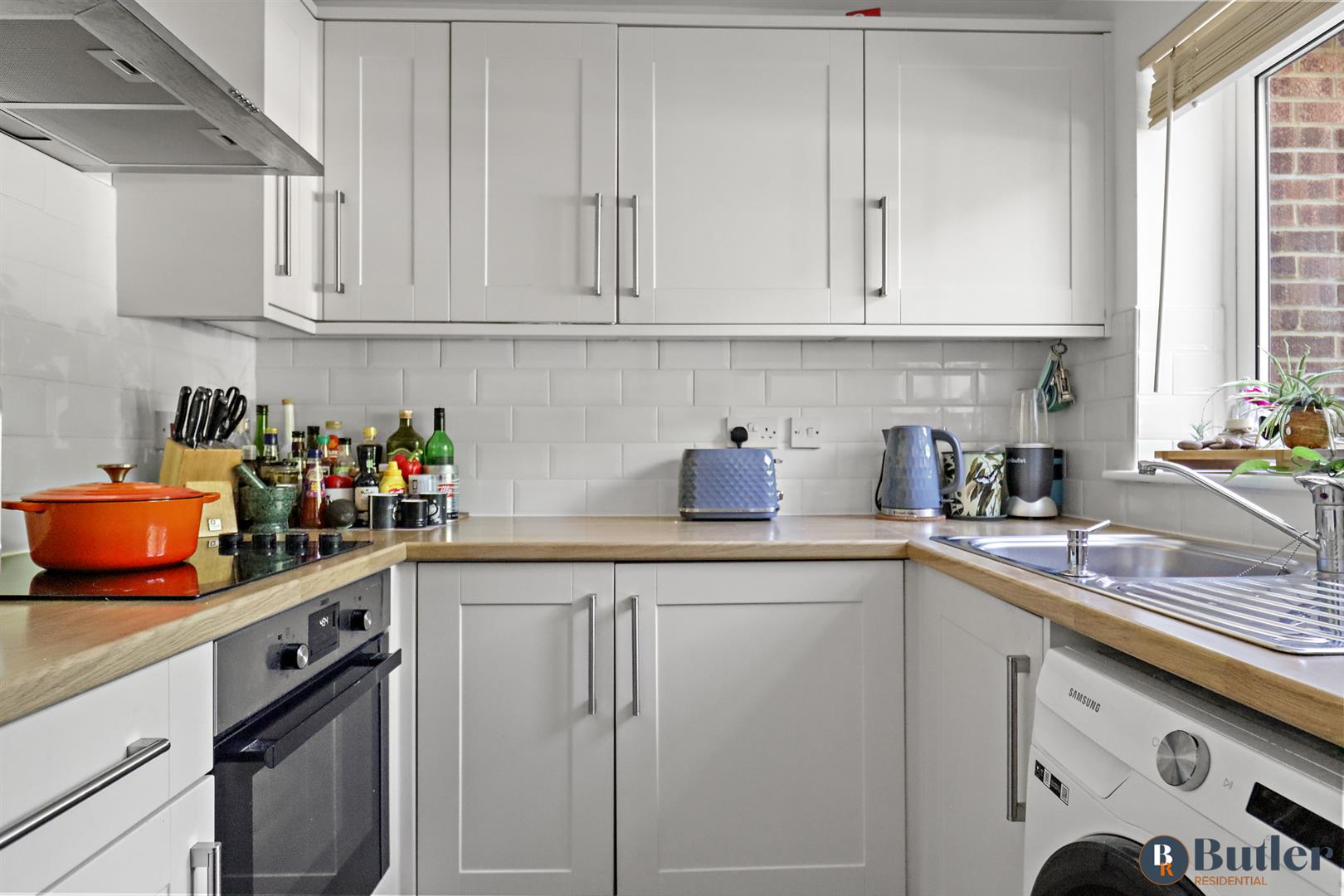 2 bed house for sale in Wheatsheaf Drive, Ware  - Property Image 3