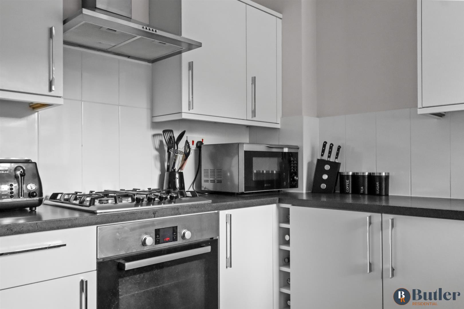 3 bed end of terrace house for sale in Morecambe Close, Stevenage 2