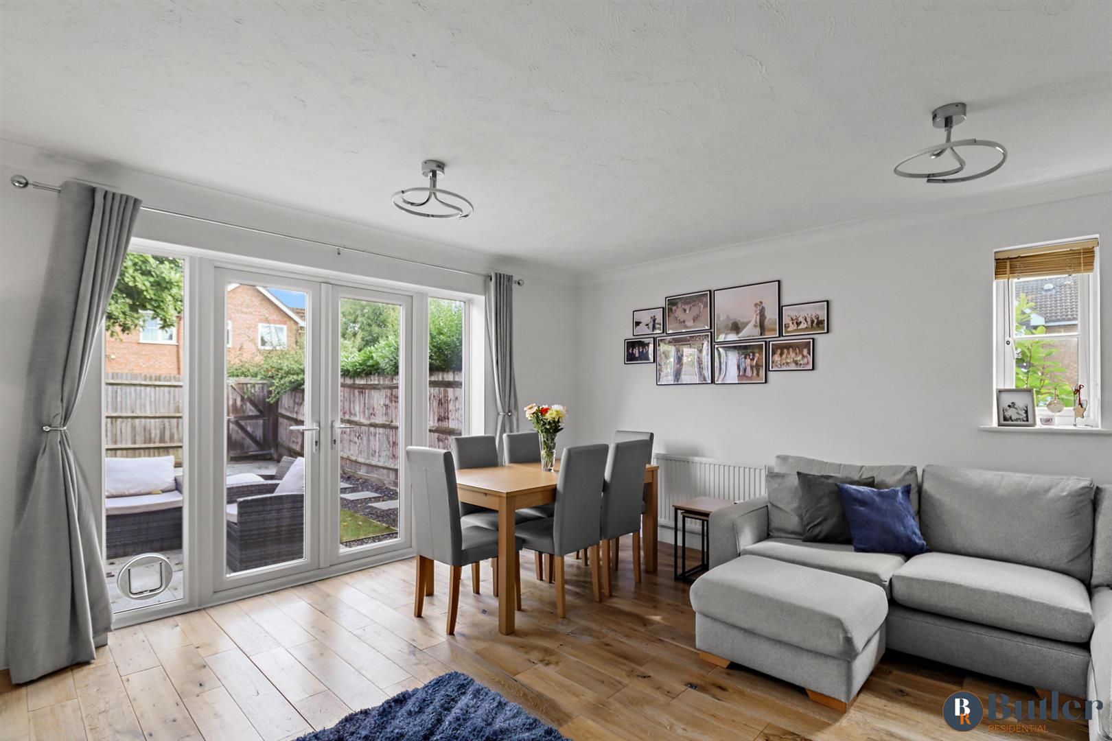 3 bed end of terrace house for sale in Morecambe Close, Stevenage 9