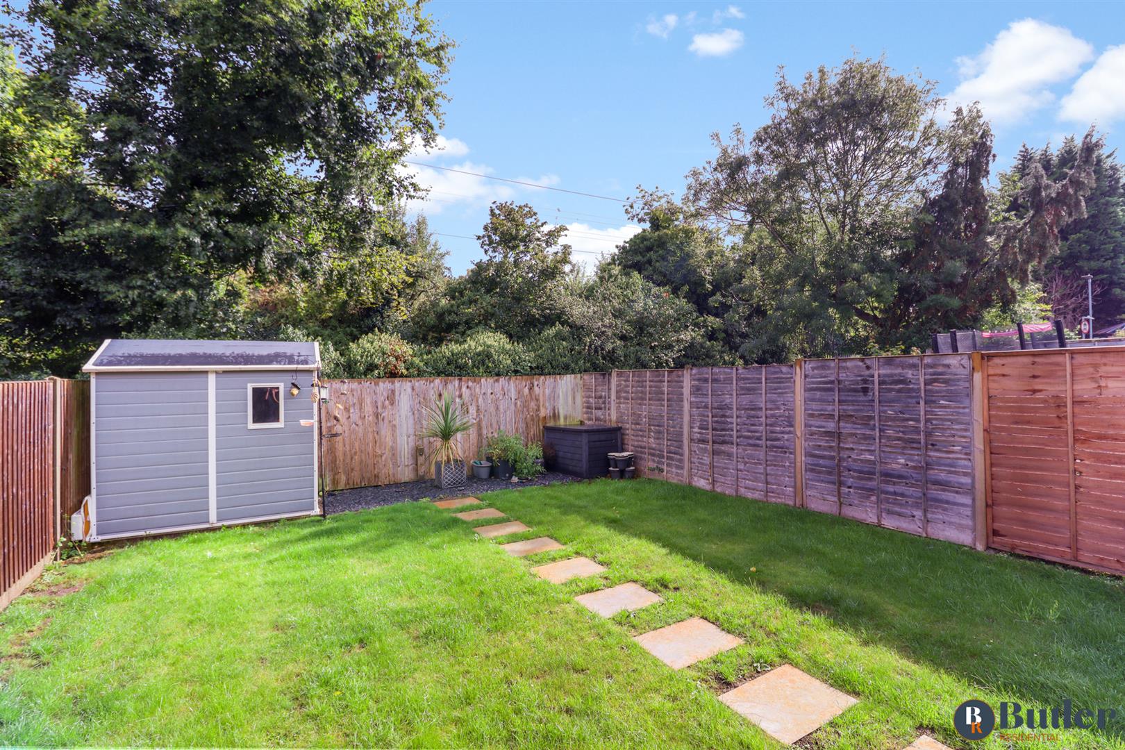 3 bed end of terrace house for sale in Chagny Close, Letchworth Garden City 24