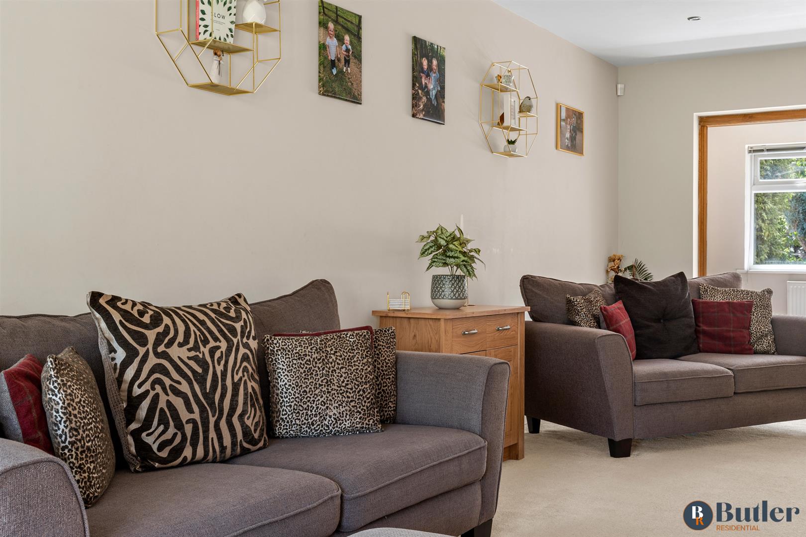 5 bed detached house for sale in Springfield Close, St. Neots  - Property Image 6