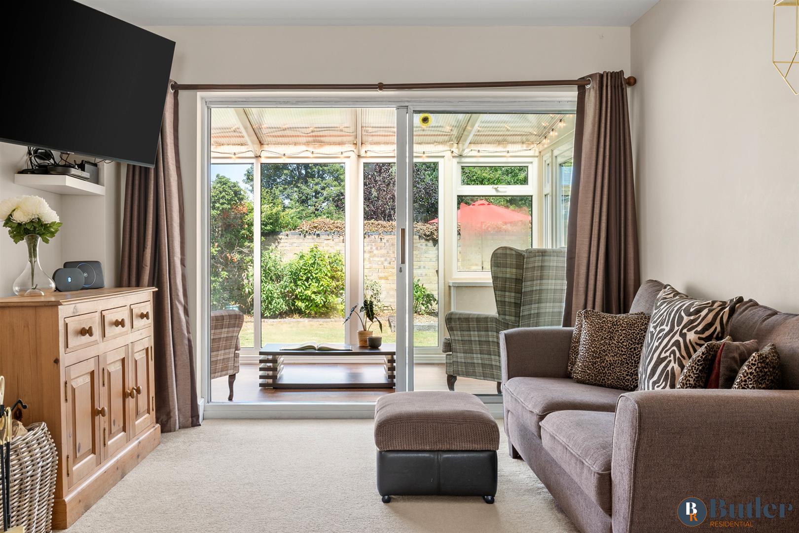 5 bed detached house for sale in Springfield Close, St. Neots  - Property Image 11