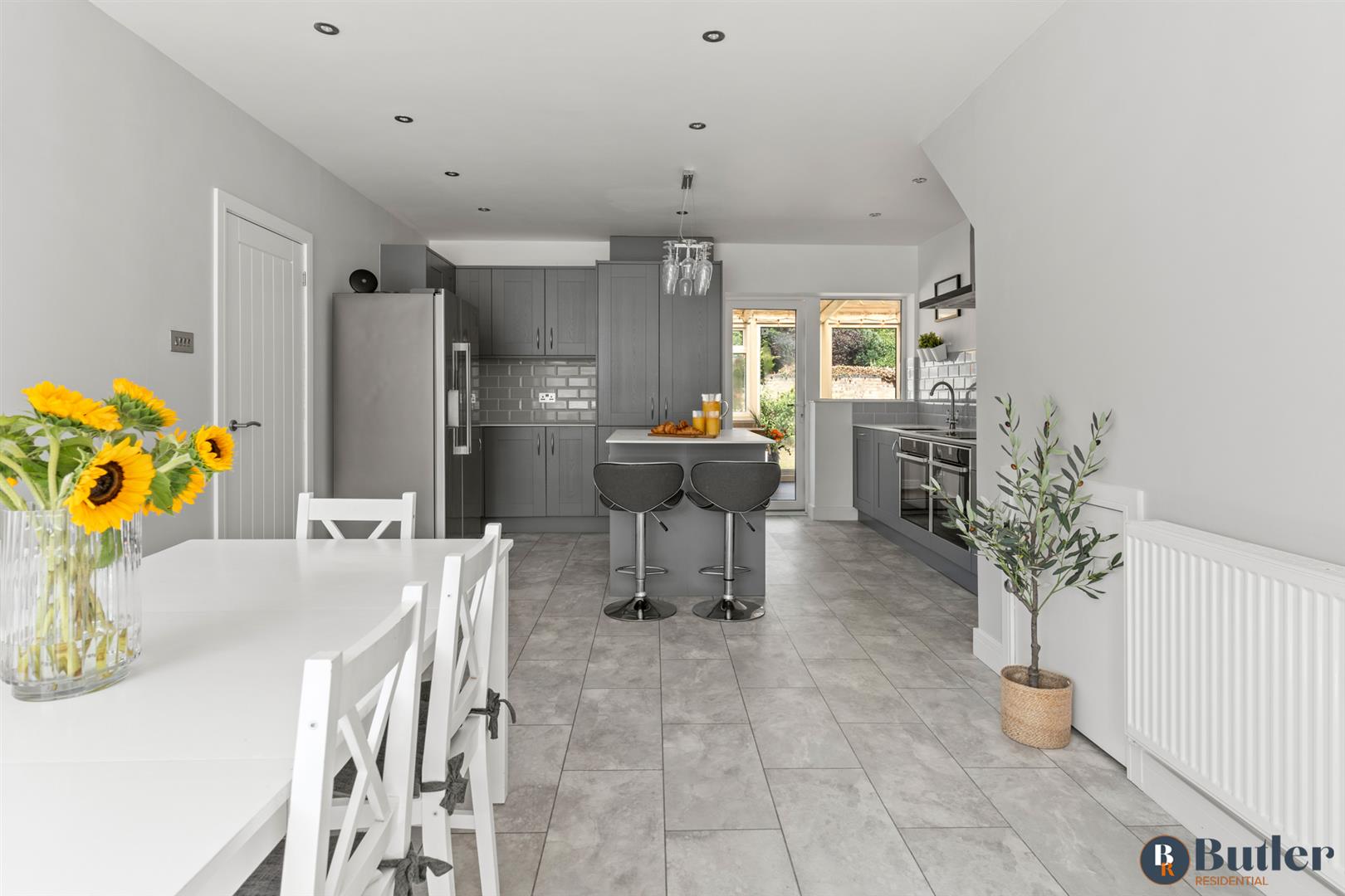 5 bed detached house for sale in Springfield Close, St. Neots  - Property Image 17