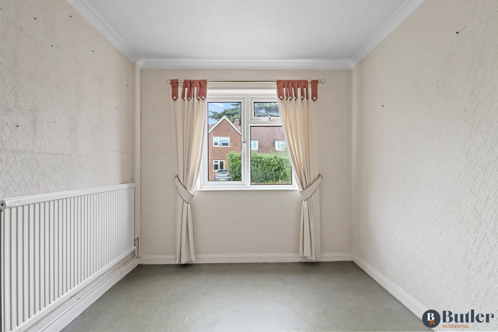 2 bed semi-detached house for sale in Orchard Crescent, Stevenage  - Property Image 10