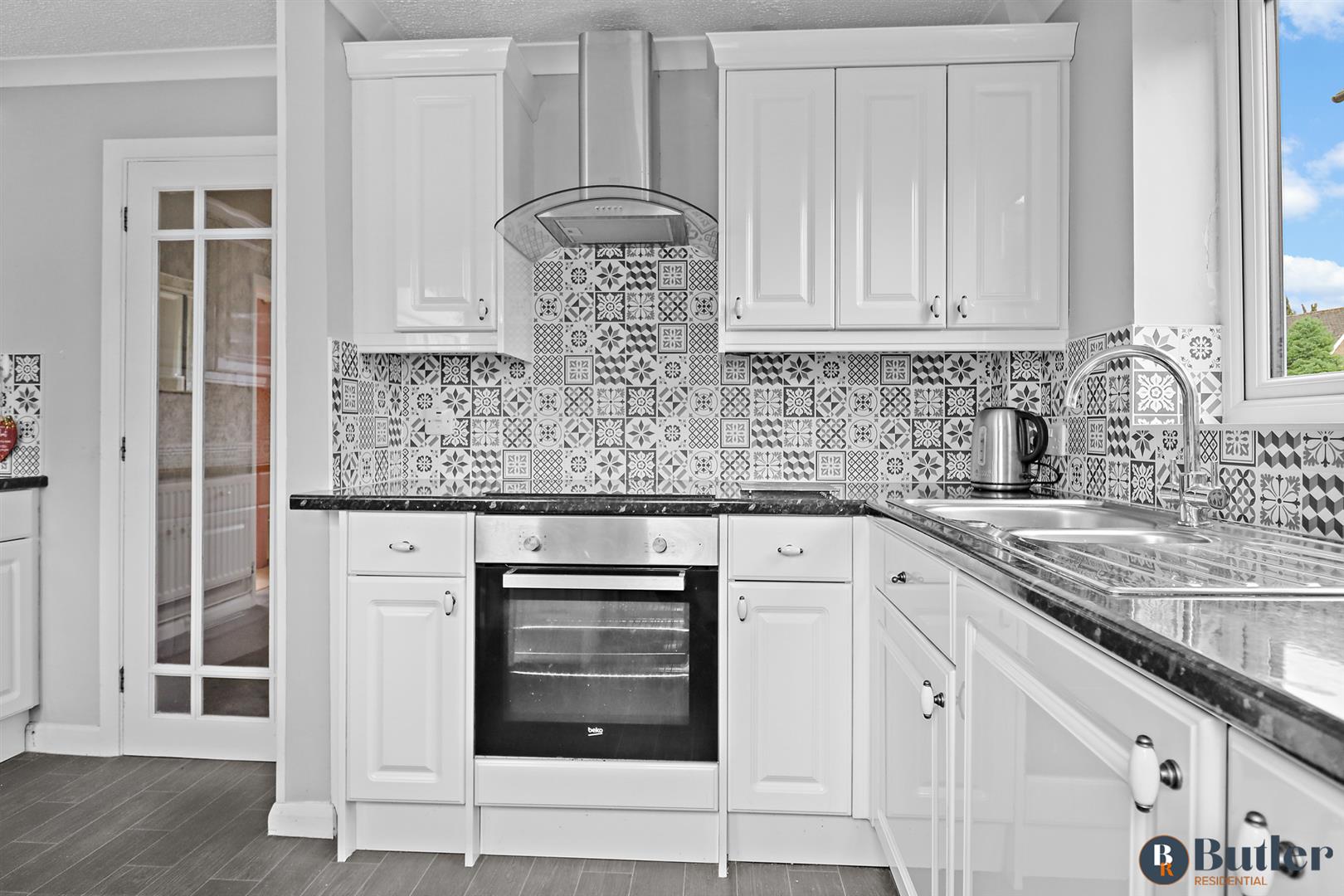 2 bed semi-detached house for sale in Orchard Crescent, Stevenage 4