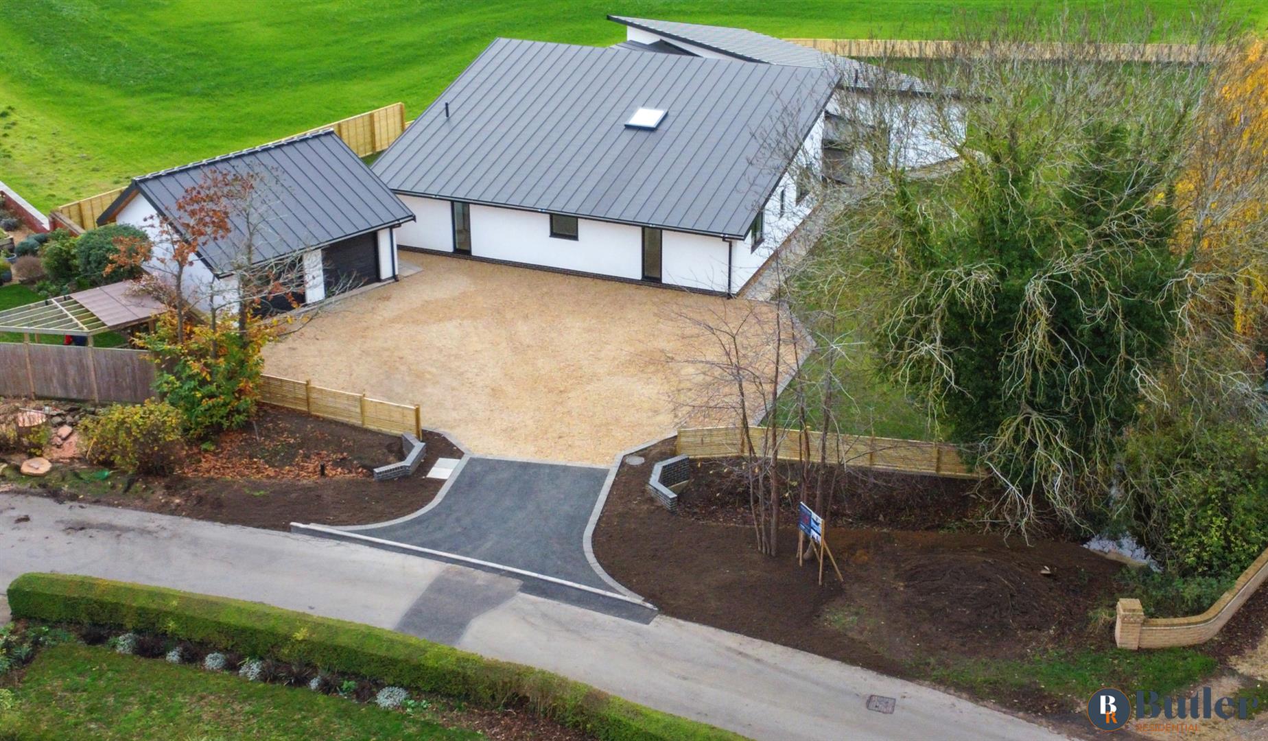 4 bed detached bungalow for sale in Grange View, Blunham 1