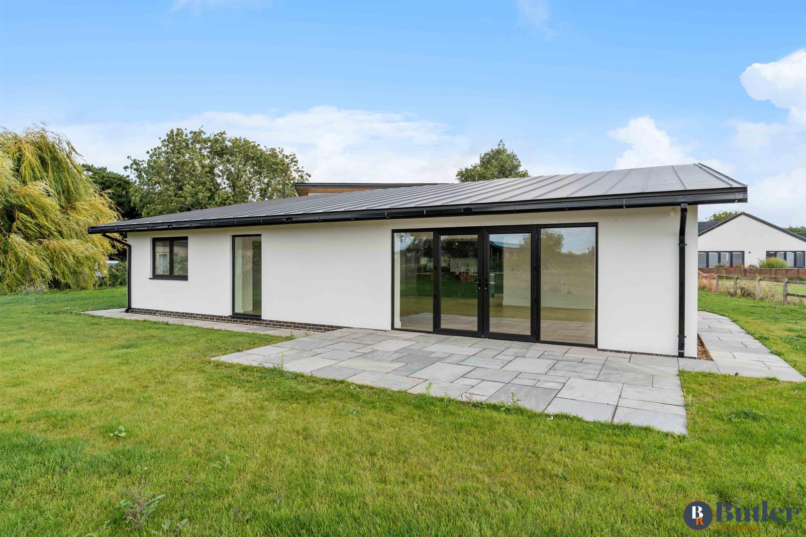 4 bed detached bungalow for sale in Grange View, Blunham  - Property Image 66