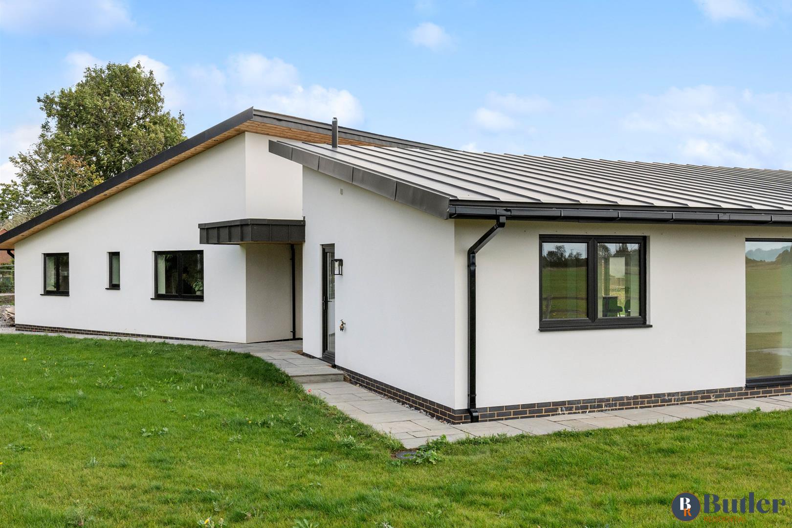 4 bed detached bungalow for sale in Grange View, Blunham 64