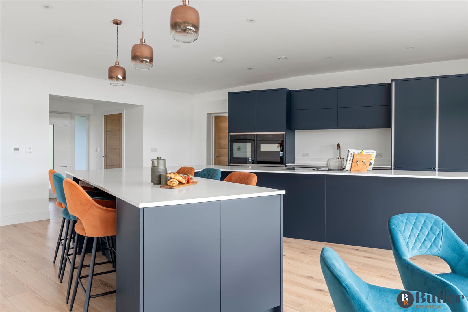 4 bed detached bungalow for sale in Grange View, Blunham 7