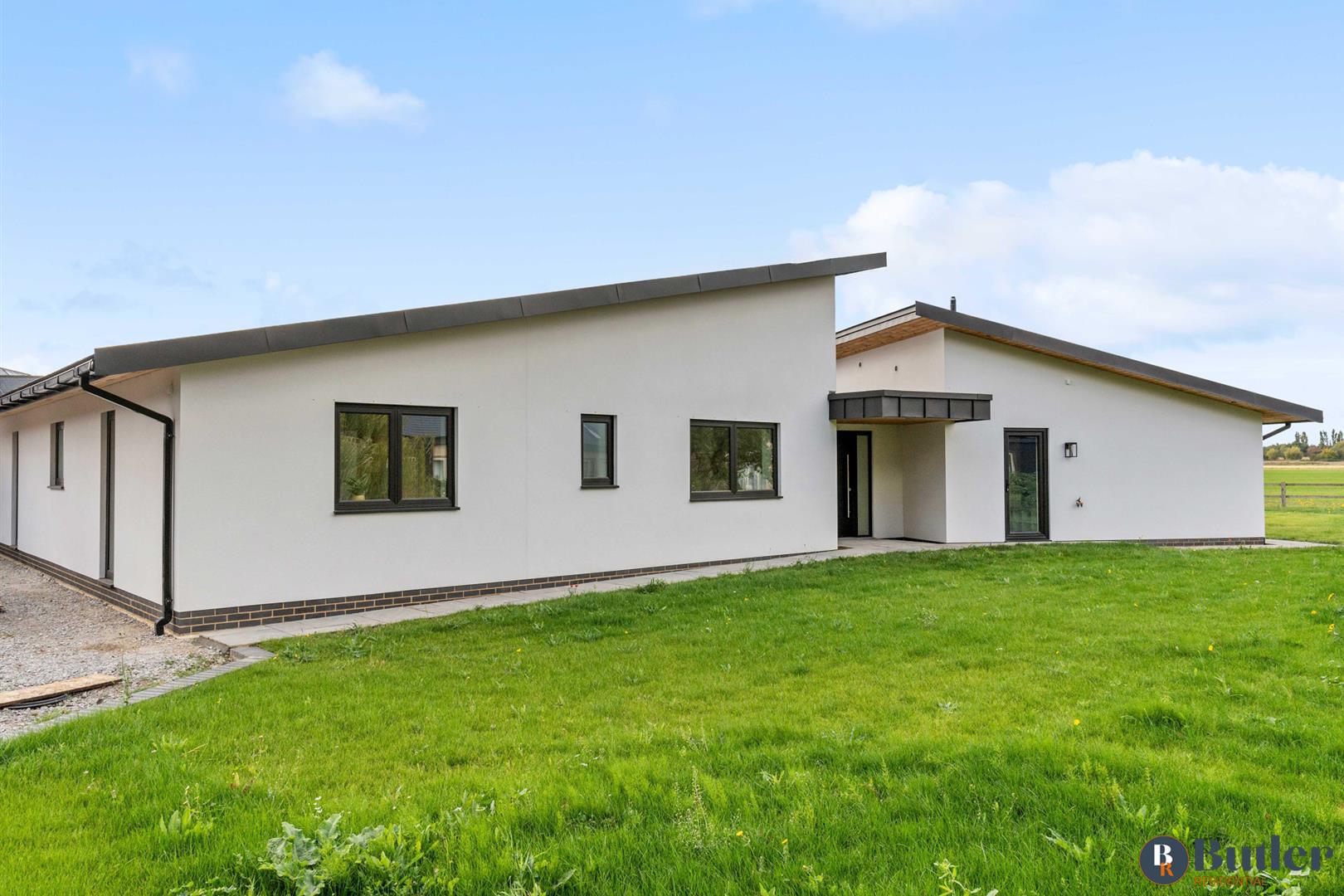 4 bed detached bungalow for sale in Grange View, Blunham  - Property Image 63