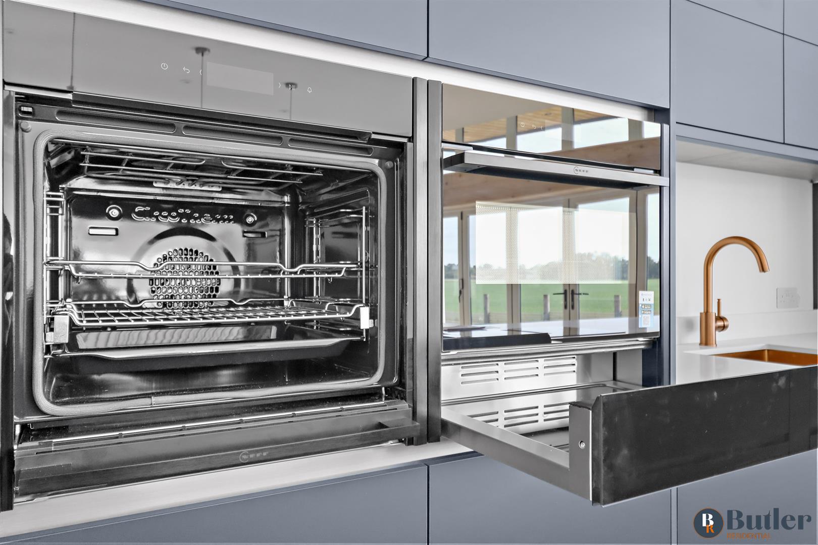 4 bed detached bungalow for sale in Grange View, Blunham 21