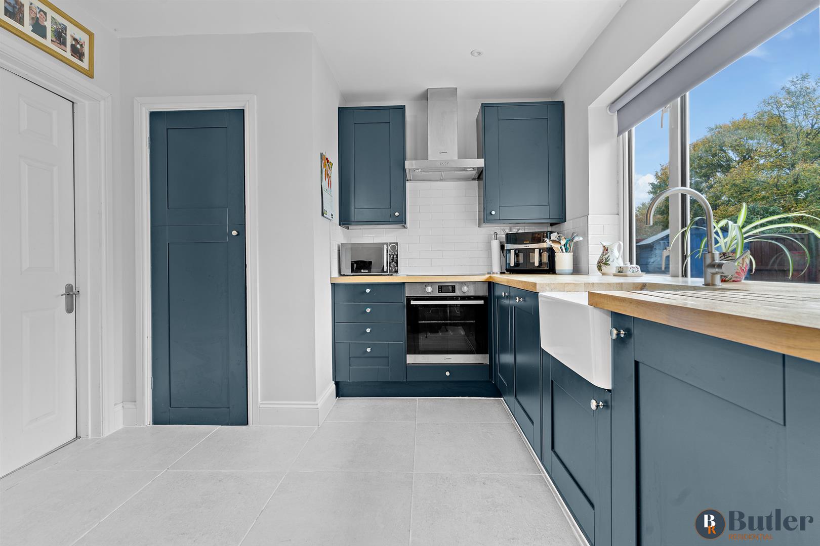 2 bed end of terrace house for sale in Groveside, Henlow 9