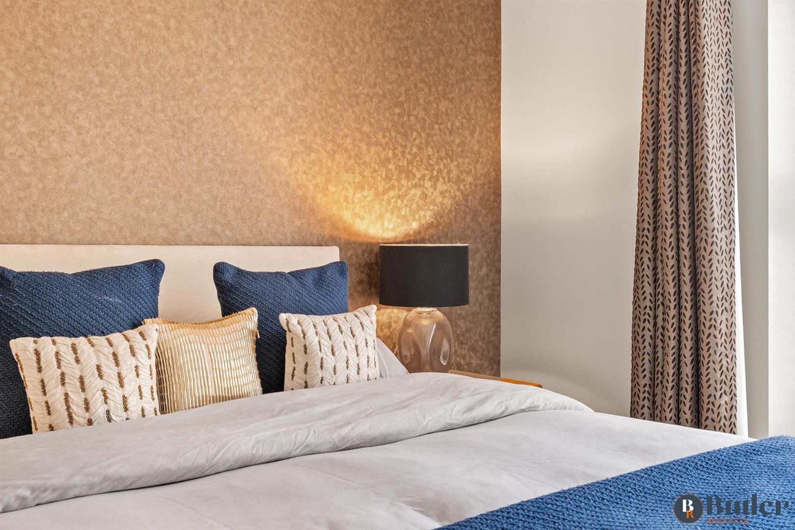 5 bed detached house for sale in Church Street, St. Neots  - Property Image 36