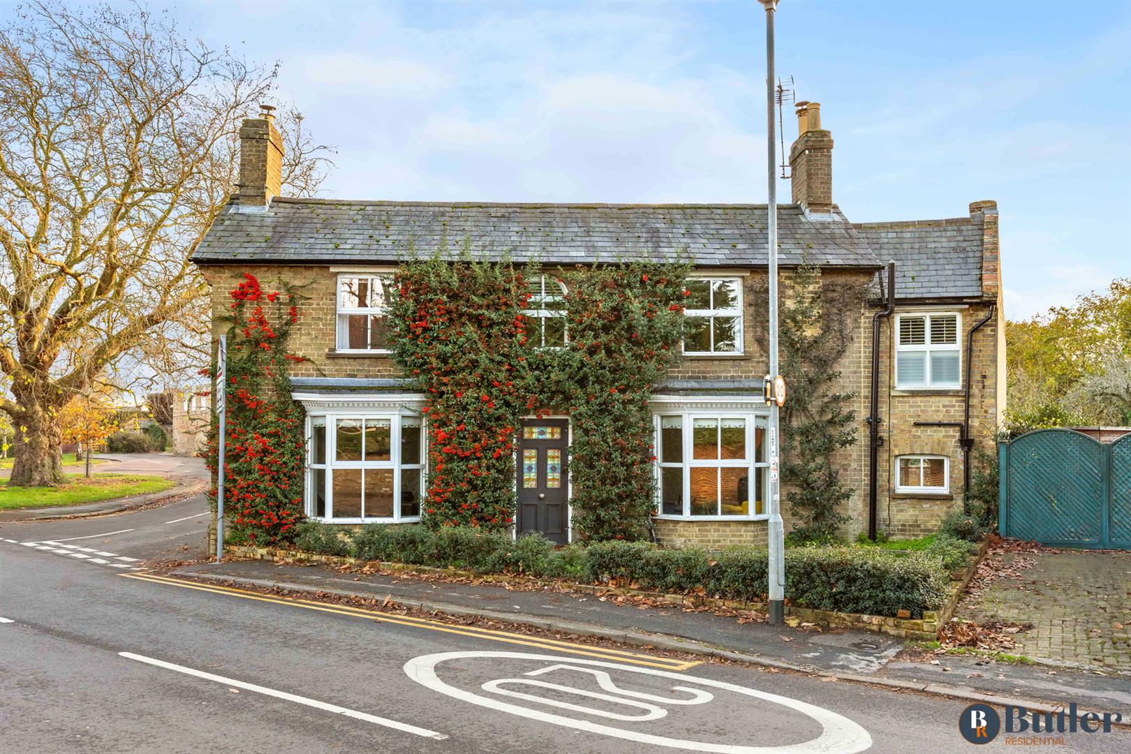 5 bed detached house for sale in Church Street, St. Neots  - Property Image 1