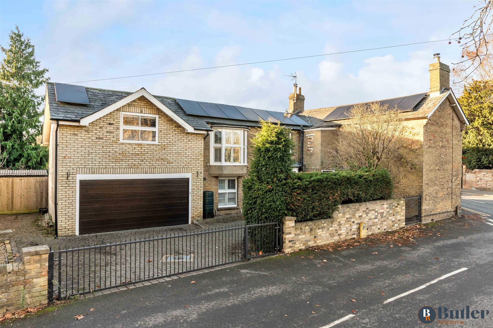 5 bed detached house for sale in Church Street, St. Neots 3