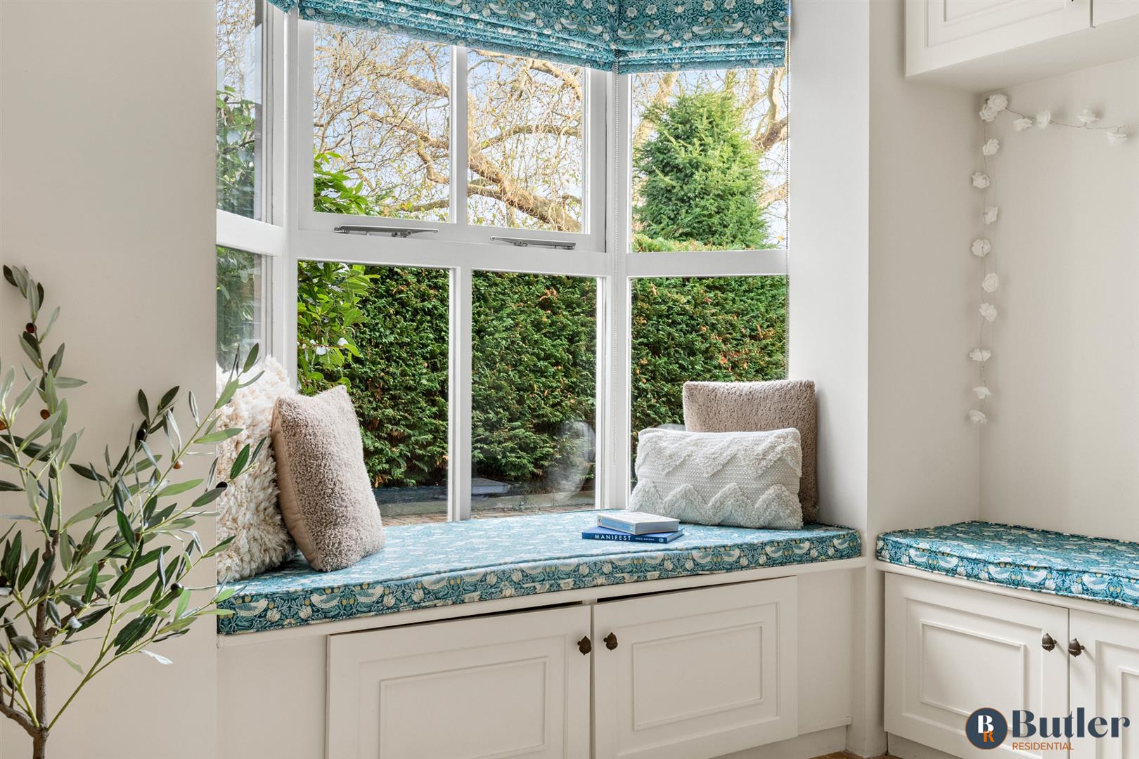 5 bed detached house for sale in Church Street, St. Neots  - Property Image 7