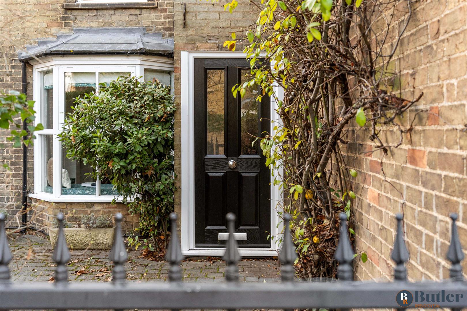 5 bed detached house for sale in Church Street, St. Neots  - Property Image 5