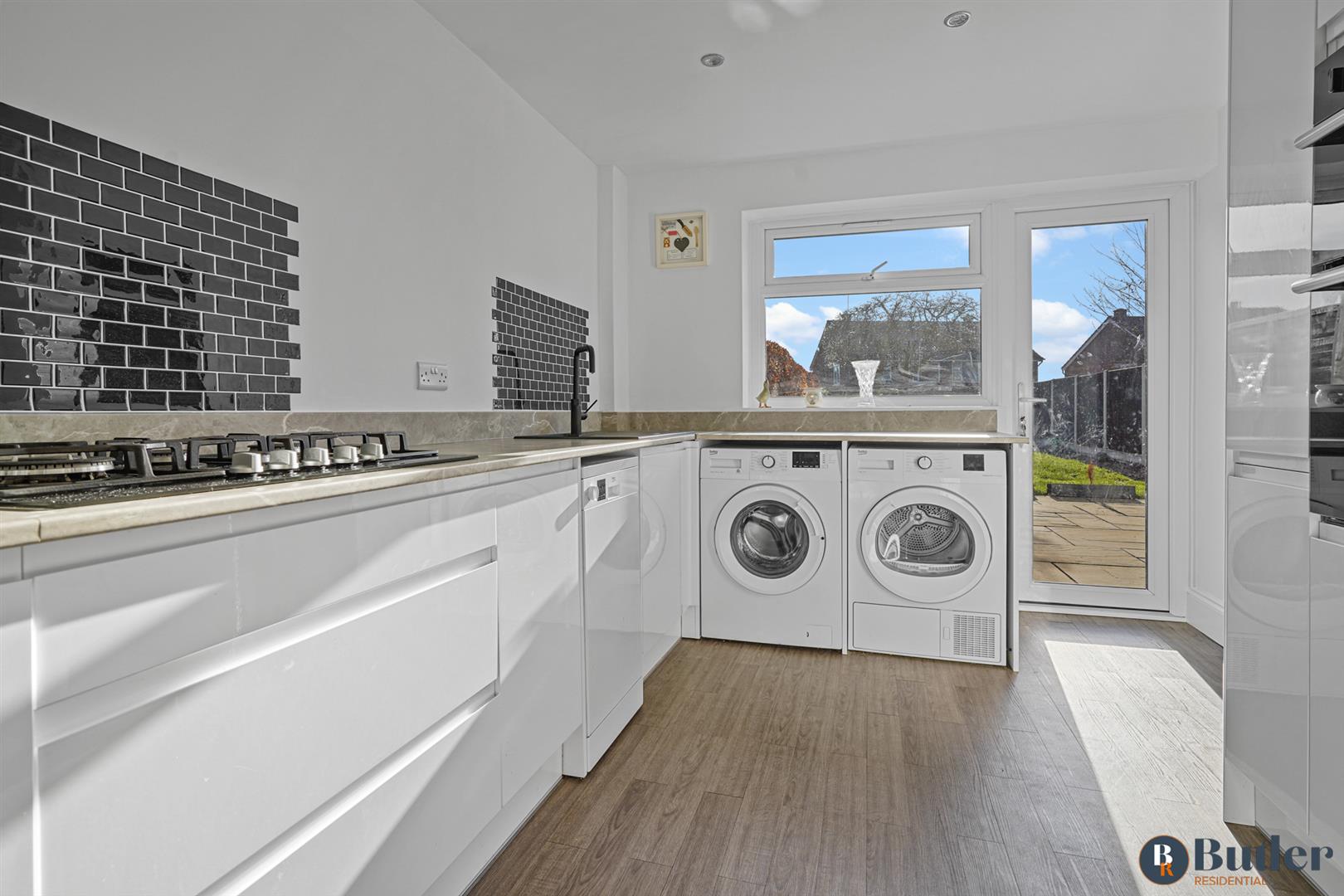 3 bed terraced house for sale in Marymead Drive, Stevenage 6