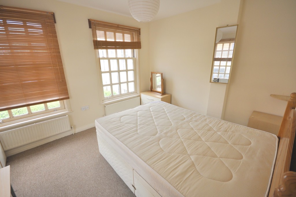 2 bed flat to rent in Piano Studios 8