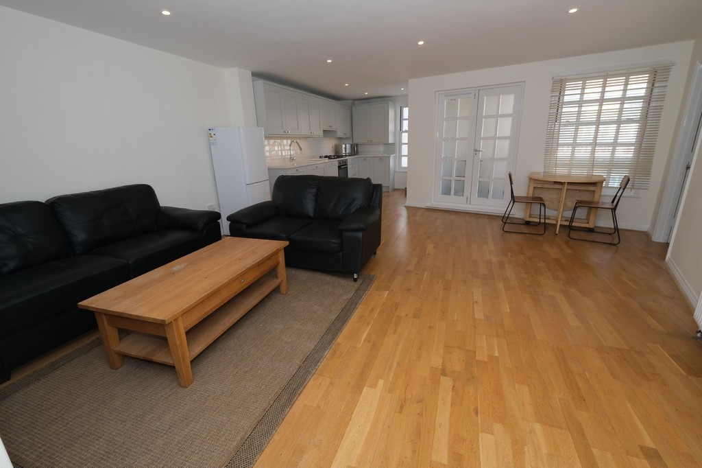 2 bed flat to rent in Piano Studios 4