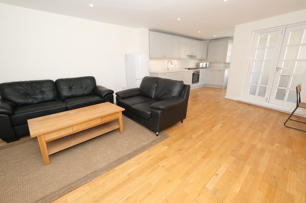 2 bed flat to rent in Piano Studios 10