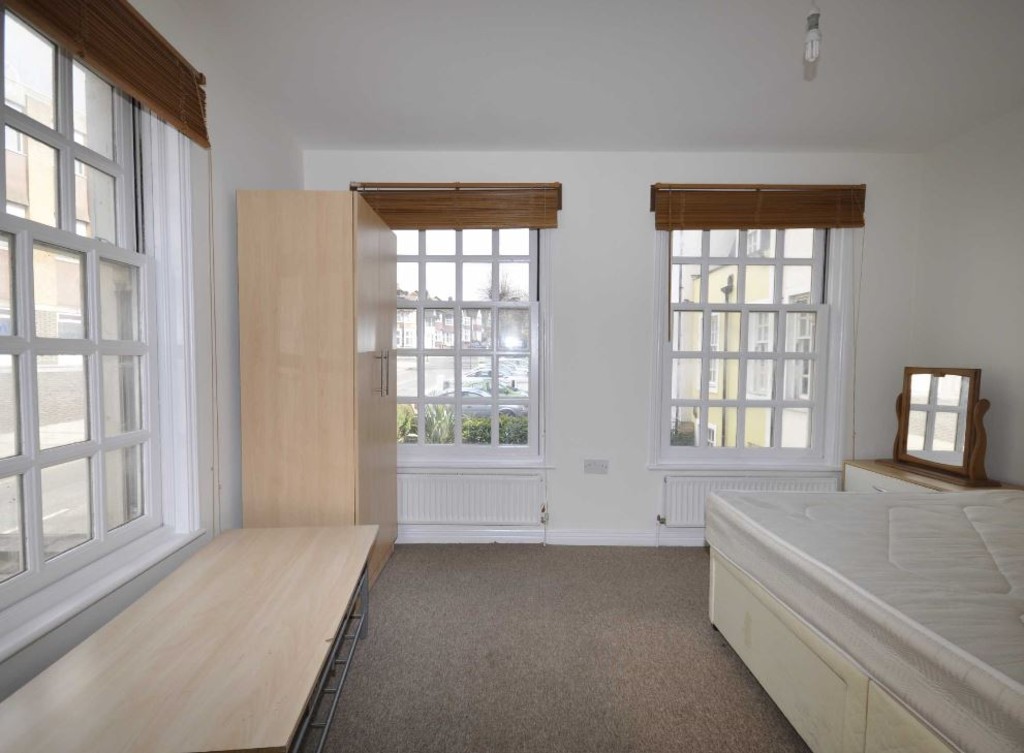 2 bed flat to rent in Piano Studios 3