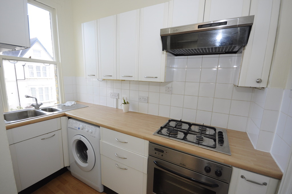 1 bed flat to rent in Slaithwaite Road, Lewisham 3