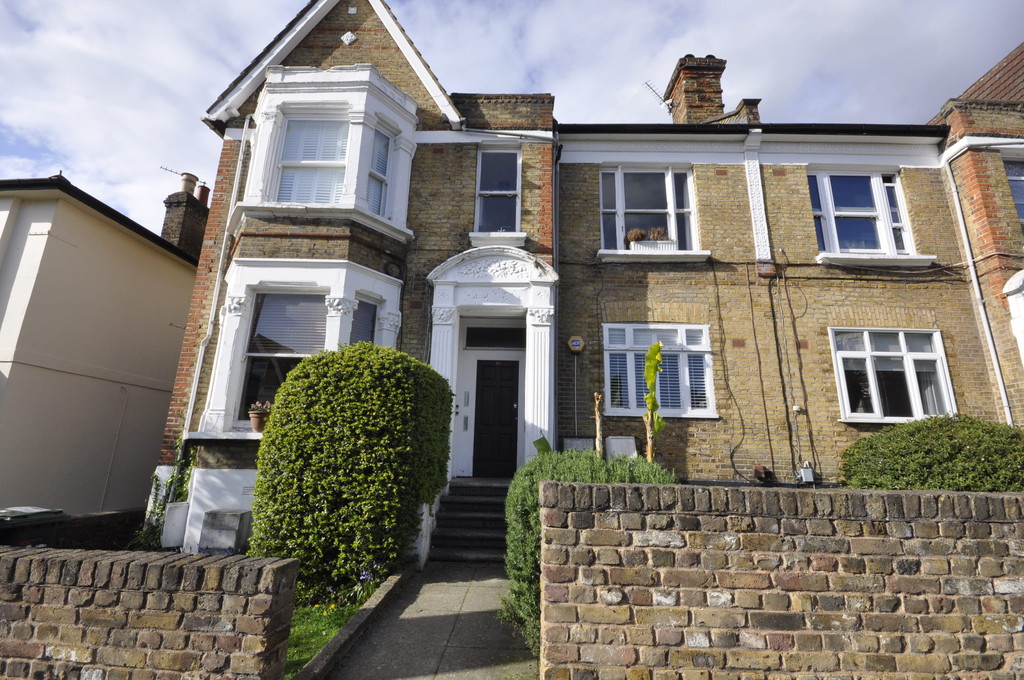 Recently decorated with new carpets throughout a one bedroom first floor converted flat. Double size bedroom overlooking a lovely large communal garden. Modern kitchen with appliances inc: built-in oven, hob, extractor, washing machine and fridge. Modern white bathroom suite with shower over bath. Located in a popular residential road, just off of the High Street.  Very convenient for Lewisham Station and the DLR as well as Ladywell Station.