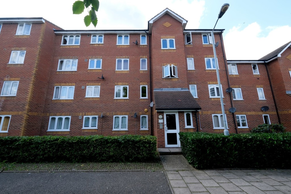 1 bed flat to rent in Armoury Road, Deptford - Property Image 1