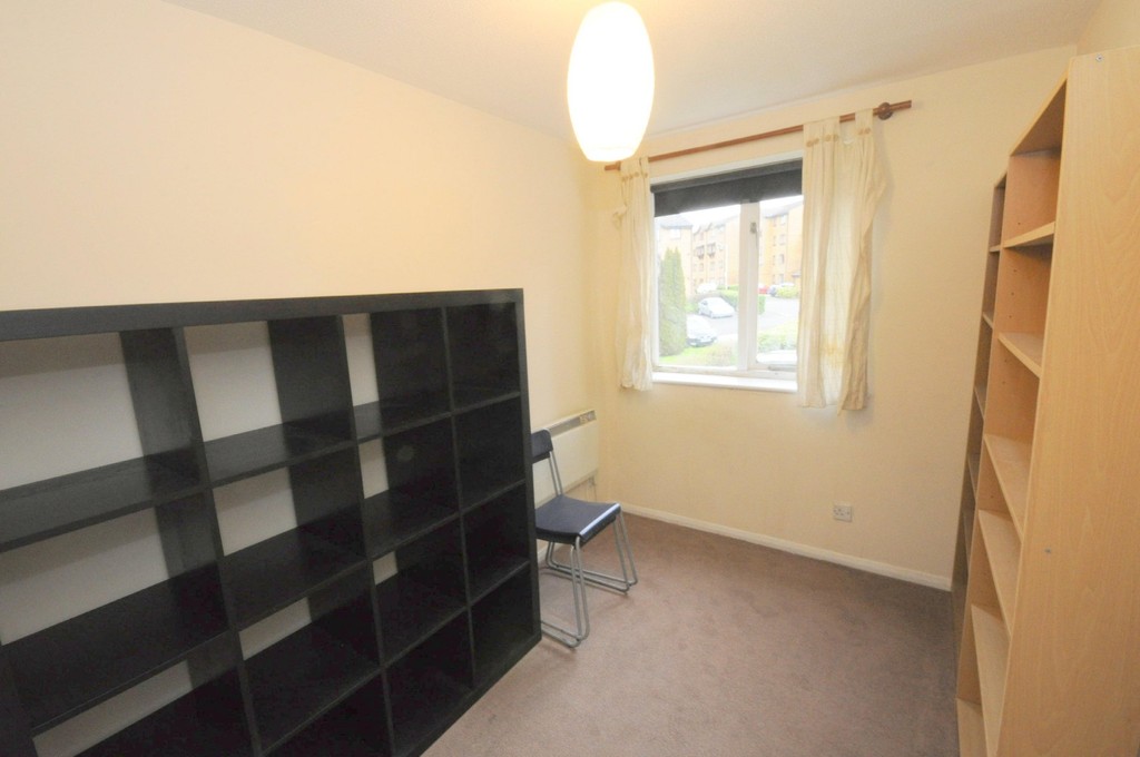 2 bed flat to rent in Armoury Road, Deptford 5