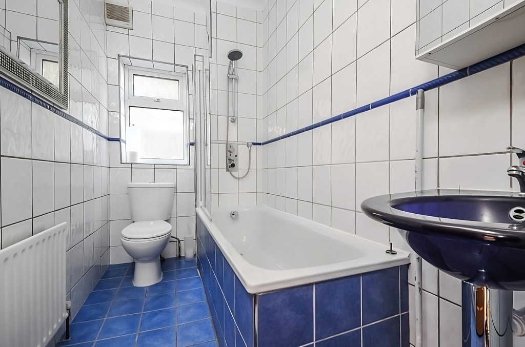 2 bed flat for sale in Mount Pleasant Road, Lewisham 7