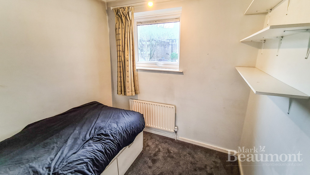 4 bed end of terrace house for sale in Ermine Road, Lewisham 5