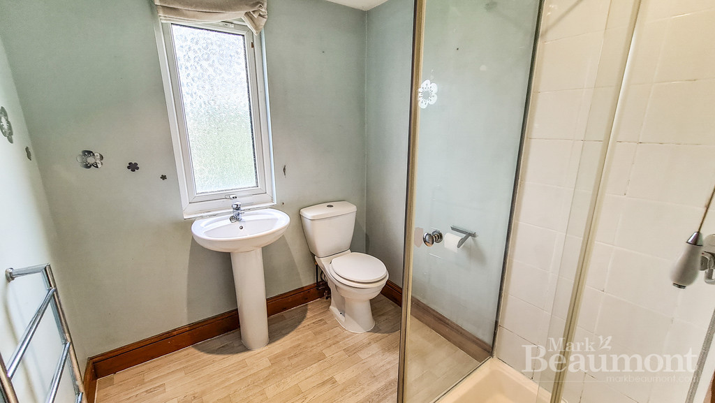 4 bed end of terrace house for sale in Ermine Road, Lewisham 10