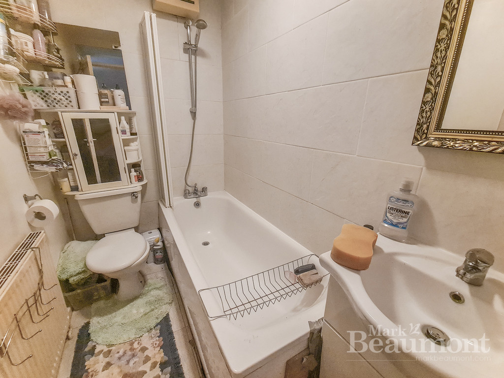 4 bed town house for sale in College Park Close, London  - Property Image 13