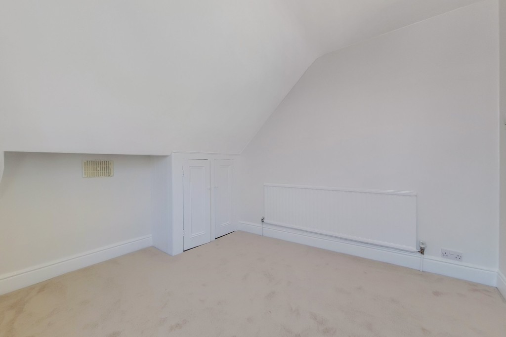 4 bed maisonette for sale in Halesworth Road, Lewisham 15