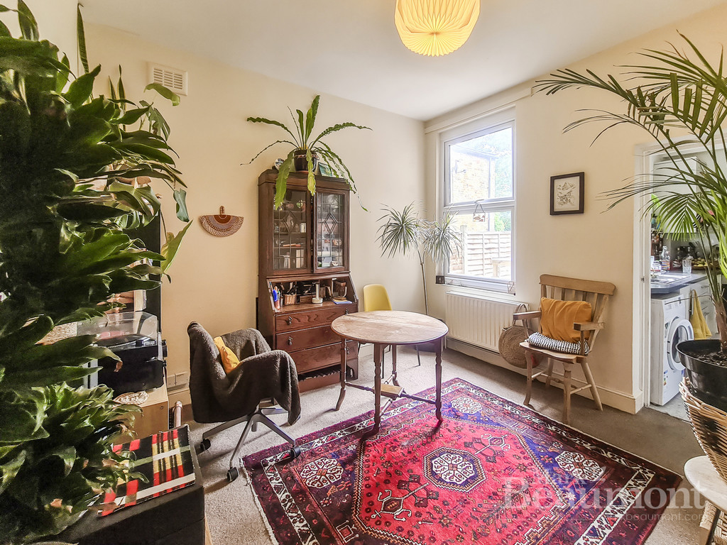 2 bed ground floor flat for sale in Fordyce Road, London - Property Image 1