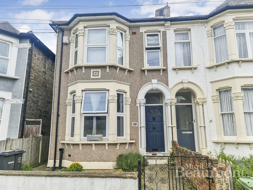 2 bed ground floor flat for sale in Fordyce Road, London 2