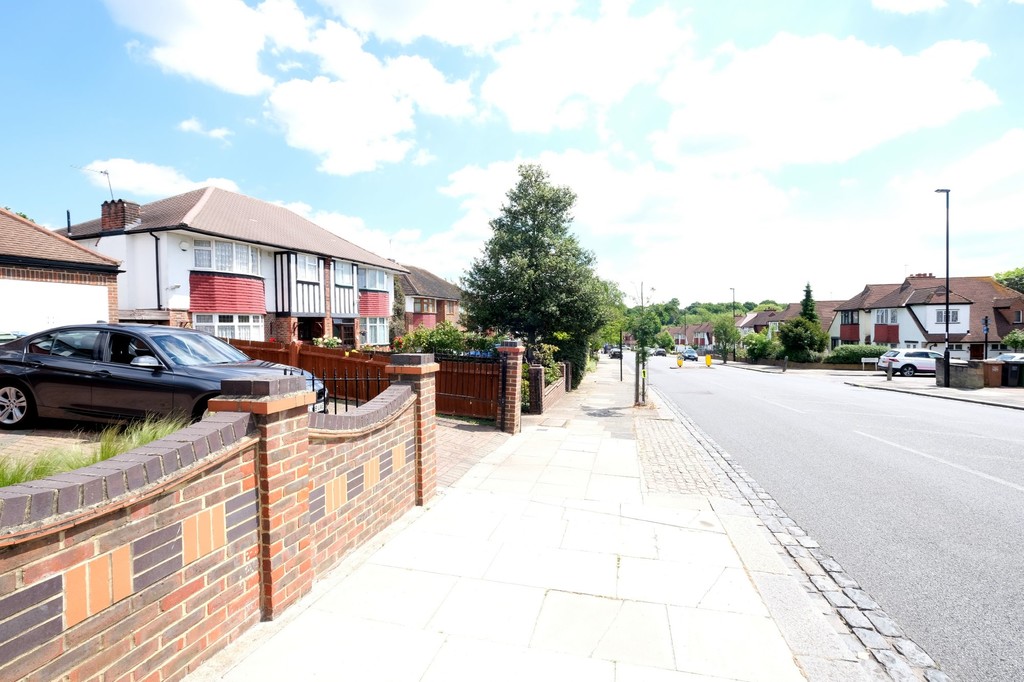 3 bed semi-detached house for sale in Winn Road, Lee  - Property Image 17