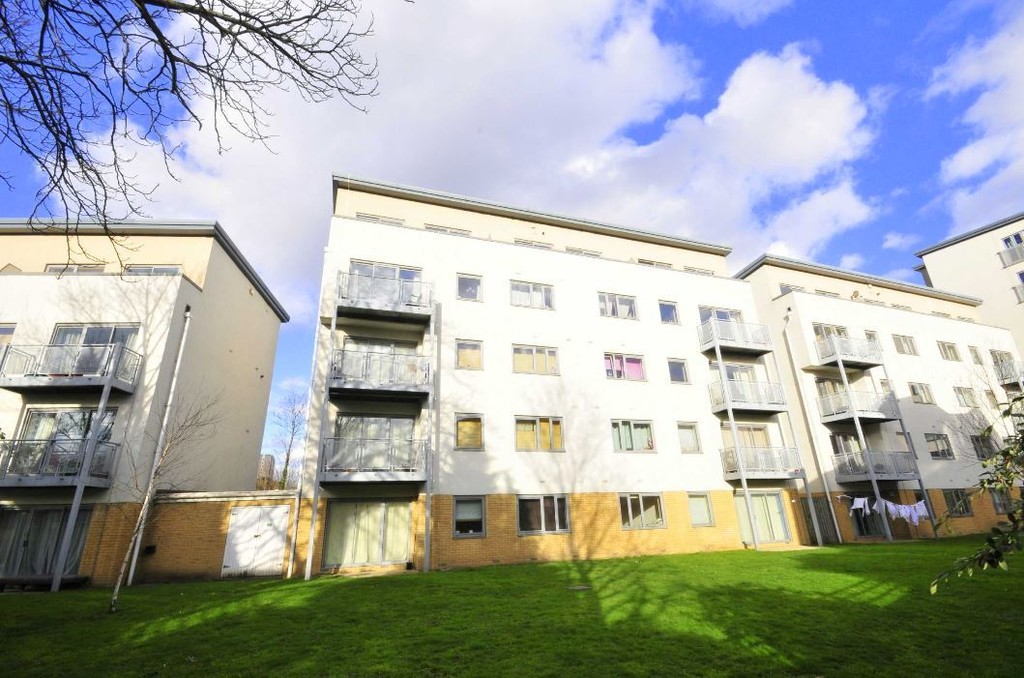 2 bed flat for sale in Curness Street, Lewisham 6
