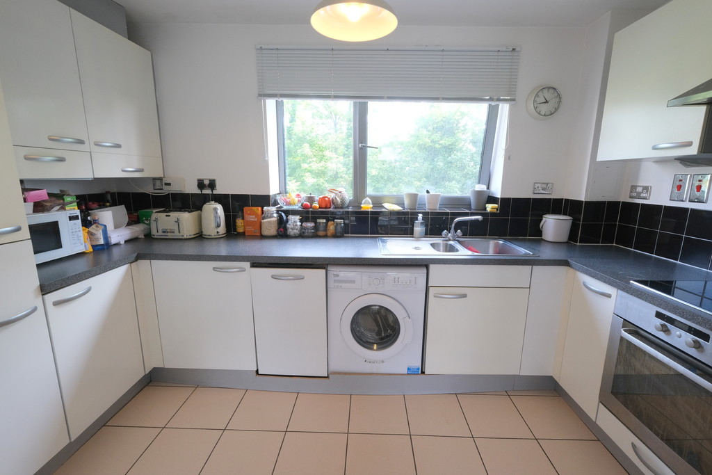 2 bed flat for sale in Curness Street, Lewisham 2